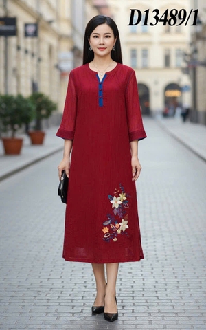 SWANLAKE | Váy Đầm Nữ Trung Niên Tặng Mẹ Suông Vải Xốp Hàn Thêu Hoa Cổ Chữ V Tay Lỡ D13489LW01