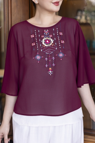 M COLLECTION | Áo Kiểu Nữ Trung Niên Tặng Mẹ Chất Vải Chiffon Thêu Hoa Cổ Tròn Tay Lỡ A13024LW01