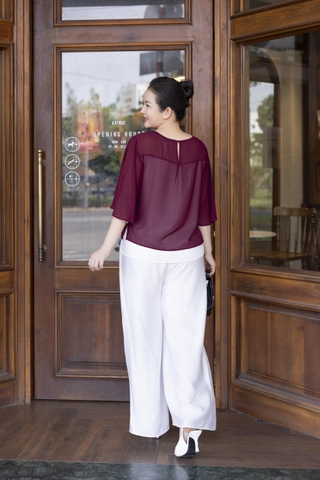 M COLLECTION | Áo Kiểu Nữ Trung Niên Tặng Mẹ Chất Vải Chiffon Thêu Hoa Cổ Tròn Tay Lỡ A13024LW01