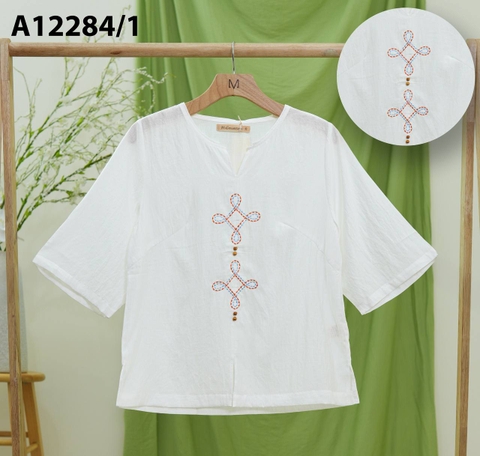 Áo Kiểu Tơ Cát Tay Lở Thêu Họa Tiết - A12284/1