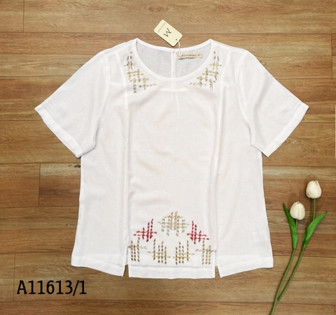 Áo Kiểu Linen Wash Tay Ngắn Thêu Họa Tiết - A11613/1