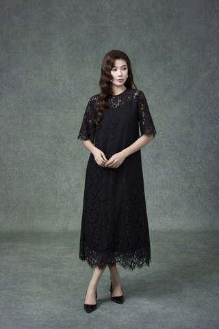 SWANLAKE | Đầm Tiệc Phuom Suông Ren Dài Qua Gối D13317LW01