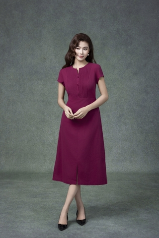 SWANLAKE | Váy Đầm Nữ Midi Cổ Chữ V Cài Nút Xếp Ly Vải Linen Tay Ngắn Thắt Eo Xẻ Tà Công Sở D13288LW01