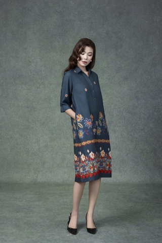 SWANLAKE | Váy Đầm Nữ Midi Tay Lỡ Cổ Sơ Mi Vải Lụa Dày In Hoa Có Túi Công Sở Dạo Phố D13263LW01