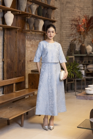 SWANLAKE | Váy Đầm Maxi Nữ Vải Gấm Hoa Tafta Cổ Tròn Tay Lỡ Có Túi Sang Trọng Đi Tiệc D13378LW01