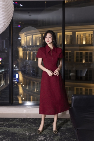 SWANLAKE | Váy Đầm Midi Nữ Chất Vải Dạ Cổ Sơ Mi Khóa Kéo Tay Ngắn Nhấn Eo Công Sở Đi Tiệc D13353MW01 Vải Nỉ