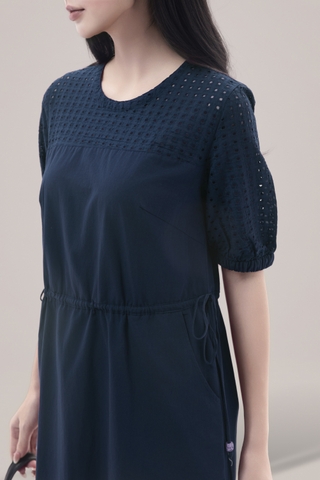 SWANLAKE | Váy Đầm Nữ Maxi Suông Vải Cotton Phối Ren Thêu Hoa Đục Lỗ 2 Lớp Có Túi Dạo Phố D13076LW01