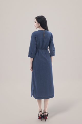 SWANLAKE | Váy Đầm Denim Phom Suông Xẻ Tà Tay Lỡ Cổ Tròn Vải Jean Wash Thêu Hoa Dây Thắt Eo D13016LW01