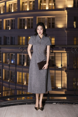 SWANLAKE | Váy Đầm Midi Nữ Chất Vải Dạ Cổ Sơ Mi Khóa Kéo Tay Ngắn Nhấn Eo Công Sở Đi Tiệc D13353MW01 Vải Nỉ