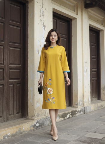 SWANLAKE | Váy Đầm Midi Nữ Phom Suông Cổ Tròn Tay Lỡ Thêu Hoa Chất Vải Linen Đi Tết Dự Tiệc D13232LW01