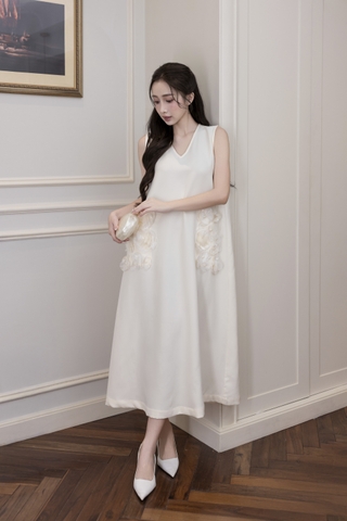 Váy Đầm Nữ Maxi Suông Sát Nách Cổ Tim Lụa Dày Đính Hoa 3D Sang Trọng Đi Tiệc - D12880LW01