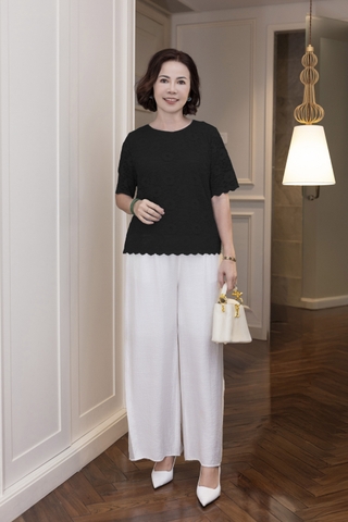 M COLLECTION | Áo Kiểu Nữ Trung Niên Tặng Mẹ Ren Lưới Thêu Hoa Lót Lụa Cổ Tròn Tay Ngắn A12702LW01