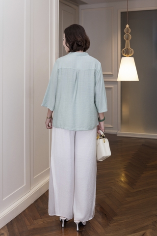 M COLLECTION | Áo Nữ Trung Niên Tặng Mẹ Cổ Trụ Lụa Hàn Cài Nút Tay Lỡ Thoáng Mát Thêu Hoa A13043LW01