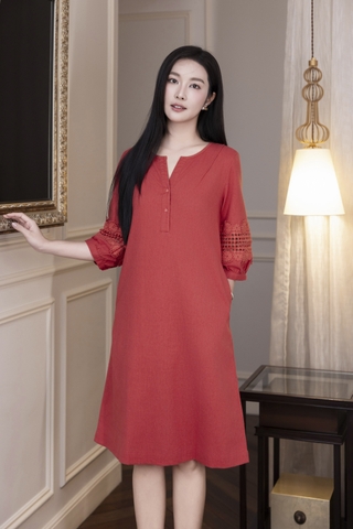 SWANLAKE | Váy Đầm Nữ Suông Cổ Trụ Cài Nút Vải Linen Tay Lỡ Phồng Thêu Hoa Phối Lưới Công Sở D12815LW01