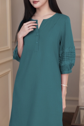 SWANLAKE | Váy Đầm Nữ Suông Cổ Trụ Cài Nút Vải Linen Tay Lỡ Phồng Thêu Hoa Phối Lưới Công Sở D12815LW01