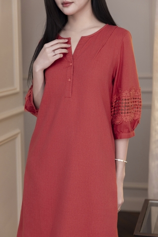 SWANLAKE | Váy Đầm Nữ Suông Cổ Trụ Cài Nút Vải Linen Tay Lỡ Phồng Thêu Hoa Phối Lưới Công Sở D12815LW01