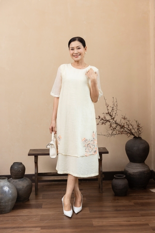 M Collection | Váy Đầm Trung Niên Tặng Mẹ Phom A Hai Lớp Cổ Tròn Tay Lỡ Chất Liệu Xốp Hàn Thêu Hoạ Tiết - D12311LW01