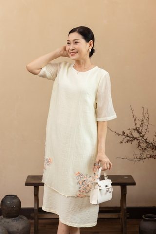 M Collection | Váy Đầm Trung Niên Tặng Mẹ Phom A Hai Lớp Cổ Tròn Tay Lỡ Chất Liệu Xốp Hàn Thêu Hoạ Tiết - D12311LW01