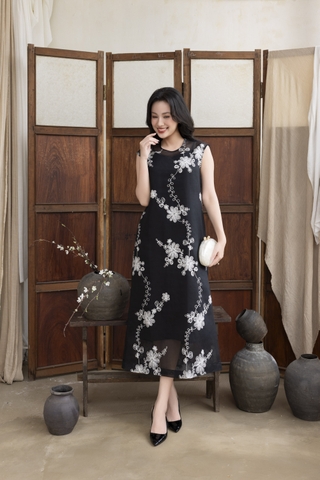 SWANLAKE | Váy Đầm Nữ Suông Maxi Xòe Sát Nách Vải Tơ Thêu Hoa Tiệc Công Sở Thanh Lịch D13283LW01