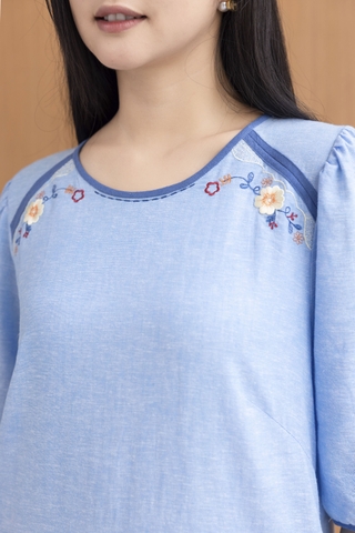 SWANLAKE | Váy Đầm Nữ Suông Cổ Tròn Vải Linen Thêu Hoa Viền Thun Tay Bí Lỡ Có Túi Công Sở D12575LW01