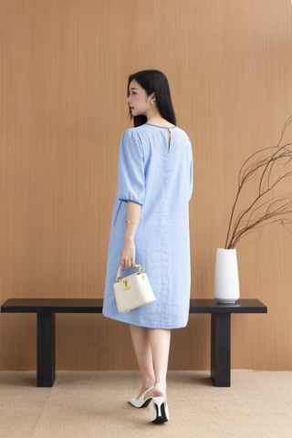 SWANLAKE | Váy Đầm Nữ Suông Cổ Tròn Vải Linen Thêu Hoa Viền Thun Tay Bí Lỡ Có Túi Công Sở D12575LW01