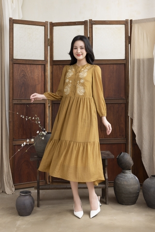 SWANLAKE | Váy Đầm Nữ Suông Đuôi Cá Vải Tơ Thêu Hoa Cao Cấp Tay Dài Cổ V Cài Nút Đi Tiệc D13281LW01