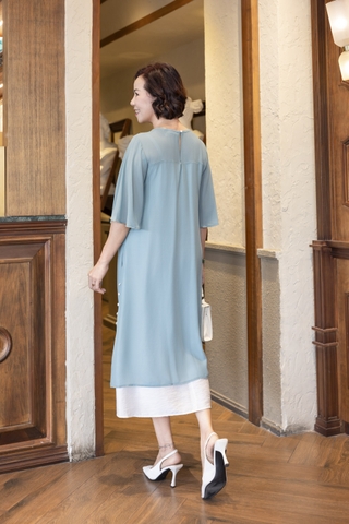 M COLLECTION | Váy Đầm Suông Nữ Trung Niên Tặng Mẹ Xẻ Tà Cài Nút Chiffon Lót Thêu Hoa Tay Loe D12987LW01