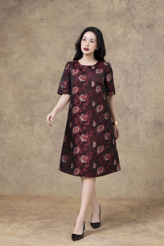 SWANLAKE | Váy Đầm Nữ Phom A Cổ Tròn Tay Ngắn Vải Gấm Hoa Cao Cấp Sang Trọng Đi Tiệc Công Sở D13266LW01