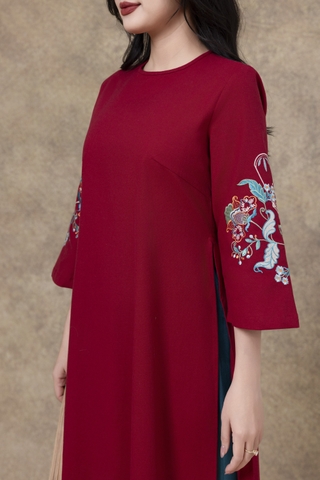 SWANLAKE | Áo Dài Cách Tân Nữ Phom Suông Cổ Tròn Chất Vải Linen Bột Thêu Hoa Tay Lỡ L13120LW01