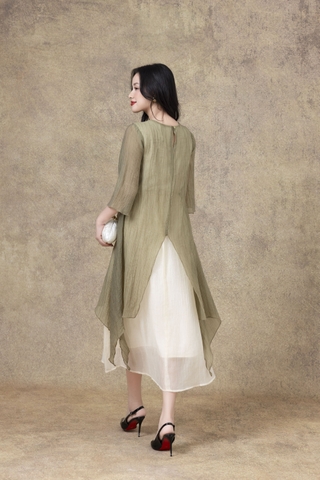 SWANLAKE | Váy Đầm Maxi Suông Nữ Xẻ Tà Tay Lỡ Cổ Tròn Vải Tơ Dập Ly Cao Cấp Đi Tiệc Công Sở D13235LW01