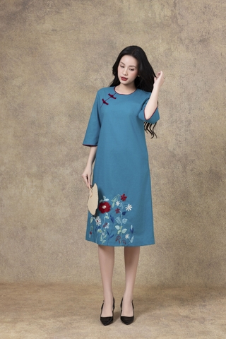 SWANLAKE | Váy Đầm Nữ Midi Suông Cổ Tròn Tay Lỡ Chất Vải Linen Thêu Hoa Cao Cấp Đi Tiệc D13228LW01