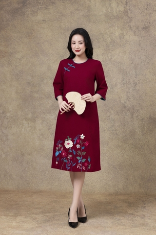 SWANLAKE | Váy Đầm Nữ Midi Suông Cổ Tròn Tay Lỡ Chất Vải Linen Thêu Hoa Cao Cấp Đi Tiệc D13228LW01