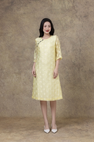 SWANLAKE | Váy Đầm Nữ Midi Cổ Tròn Tay Lỡ Vải Tơ Ép Hai Lớp Thêu Hoa Đính Nút Công Sở Tiệc D13237LW01