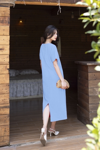 SWANLAKE | Váy Đầm Nữ Maxi Suông Vải Linen In Hoa Hè Cổ Thuyền Tay Ngắn Xẻ Tà Có Túi Du Lịch D12689LW01