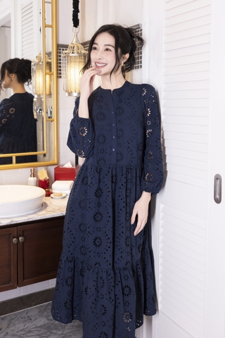 SWANLAKE | Váy Đầm Nữ Maxi Đuôi Cá Babydoll Cotton Thêu Đục Lỗ Trơn Cổ Trụ Cài Nút Tay Dài Hè D12394