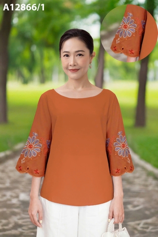 M COLLECTION | Áo Kiểu Nữ Trung Niên Tặng Mẹ Bà Cổ Tròn Tay Lỡ Vải Lụa Ý Thêu Hoa Cao Cấp A12866