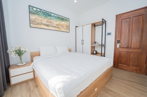 Phòng Tiêu Chuẩn View Núi (Standard Mountain View Room)