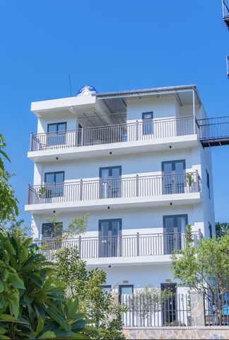 Nguyên nhà 3 tầng (3rd Floor Building)