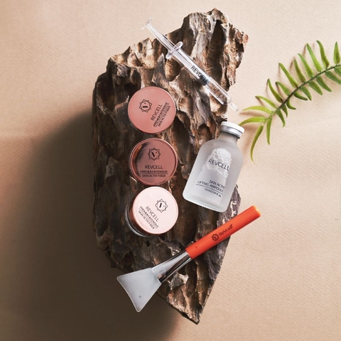 Liệu trình nâng cơ da mặt bằng collagen ngân dạng sợi Revell Premium Intensive Skin Activ Fiber