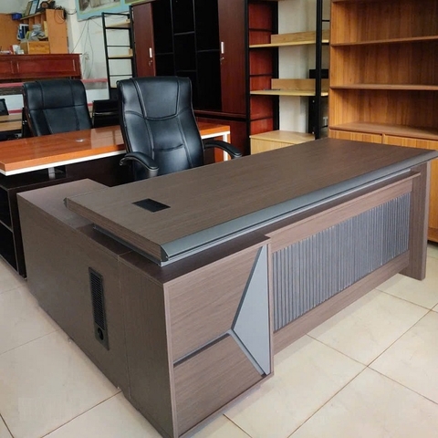 Bàn Làm Việc Lãnh Đạo 153T