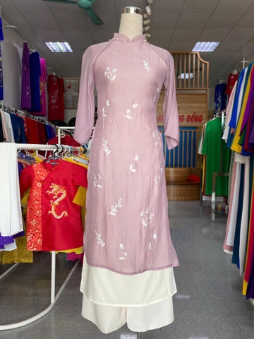 Set cách tân tơ nhăn màu tím thêu tà, cổ đính ngọc trai/Áo dài Trung Đồng