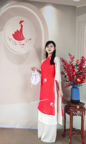 Set cách tân tơ nhăn tay phối kem / Áo dài Trung Đồng