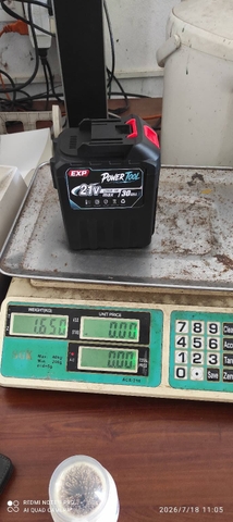 Pin 30 cell dung lượng 12ah dòng xả 120a chân phổ thông Makita M21