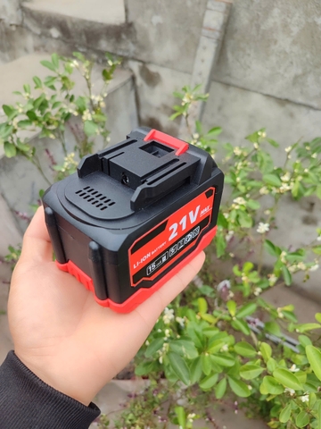 Vỏ pin 15 cell chân phổ thông Makita M21 đủ tem kẽm lò xo ốc vít
