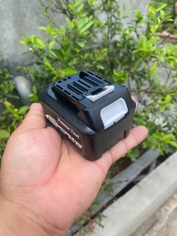 Vỏ mạch Makita 10.8V - 12V MAX Li-ion trượt, Led báo pin và nhận sạc zin