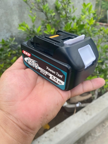 Pin thay thế cho pin Makita 18v nhận sạc zin dung lượng 4Ah dòng xả 40a