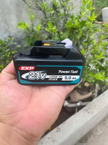 Pin thay thế cho pin Makita 18v nhận sạc zin dung lượng 4Ah dòng xả 40a