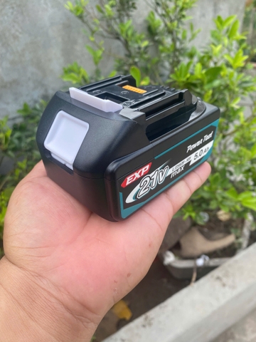 Pin thay thế cho pin Makita 18v nhận sạc zin dung lượng 4Ah dòng xả 40a