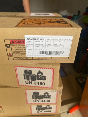 Cell Samsung INR21700-53G mới 100%, dung lượng 5300mah Xả 15A