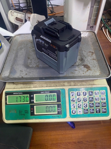 Pin 20 cell 21700 chân pin Makita phổ thông M21 dung lượng 16Ah dòng xả 160a